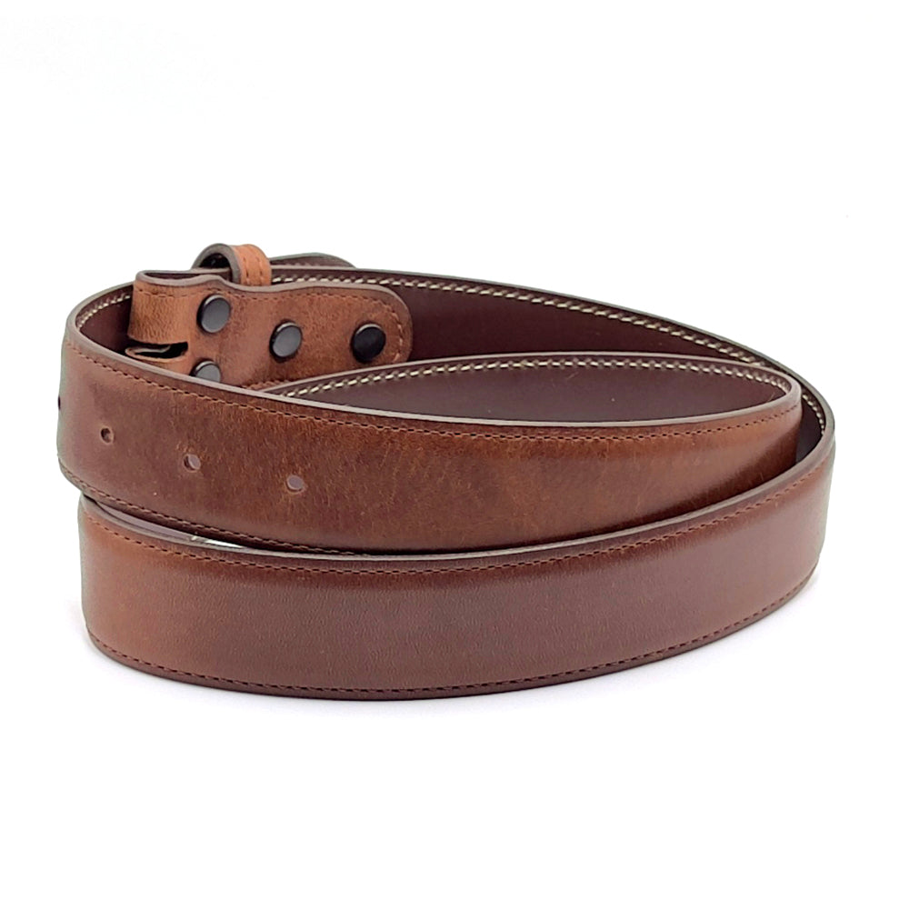 Cuyo medium brown Ranch leather belt strap.