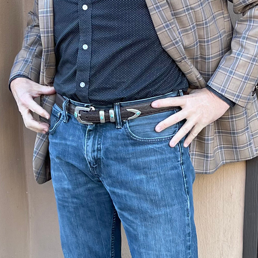 Waist view of man waering the Bellaire Florentine turquoise betl buckle set.