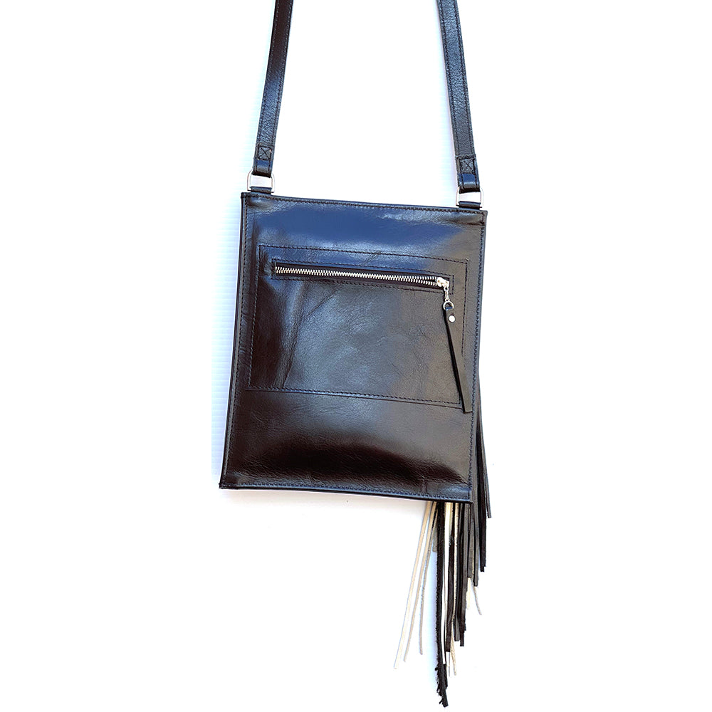 Rear view Bandolera crossbody bag.